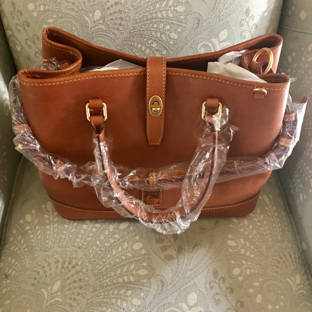 NWT Dooney & Bourke Florentine Leather Perry Satchel in Natural Color